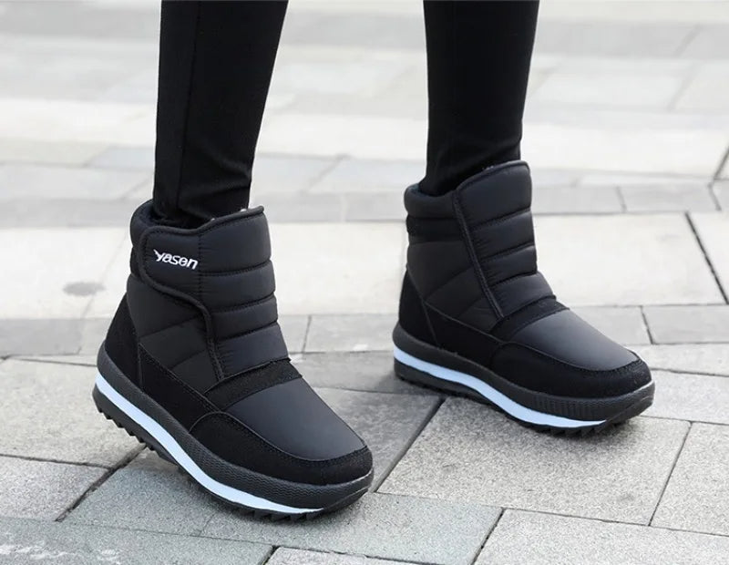 Warm and unisex snow boots