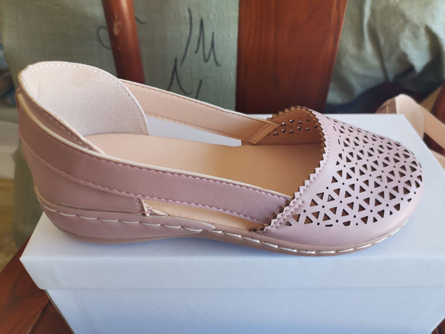 Women’s Breathable Cut-Out Wedge Sandals