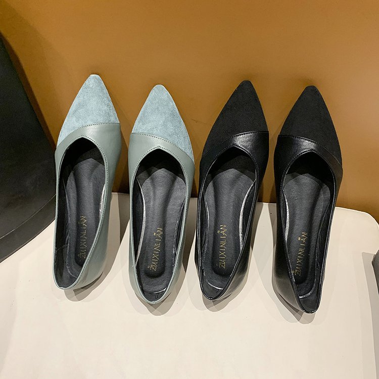 Elegant Pointed-Toe Flats – Chic Everyday Style