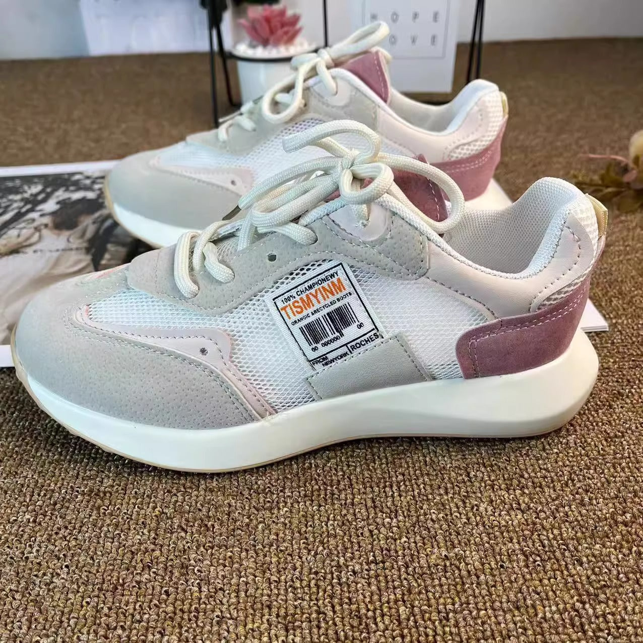 Women’s Lightweight Casual Sneakers