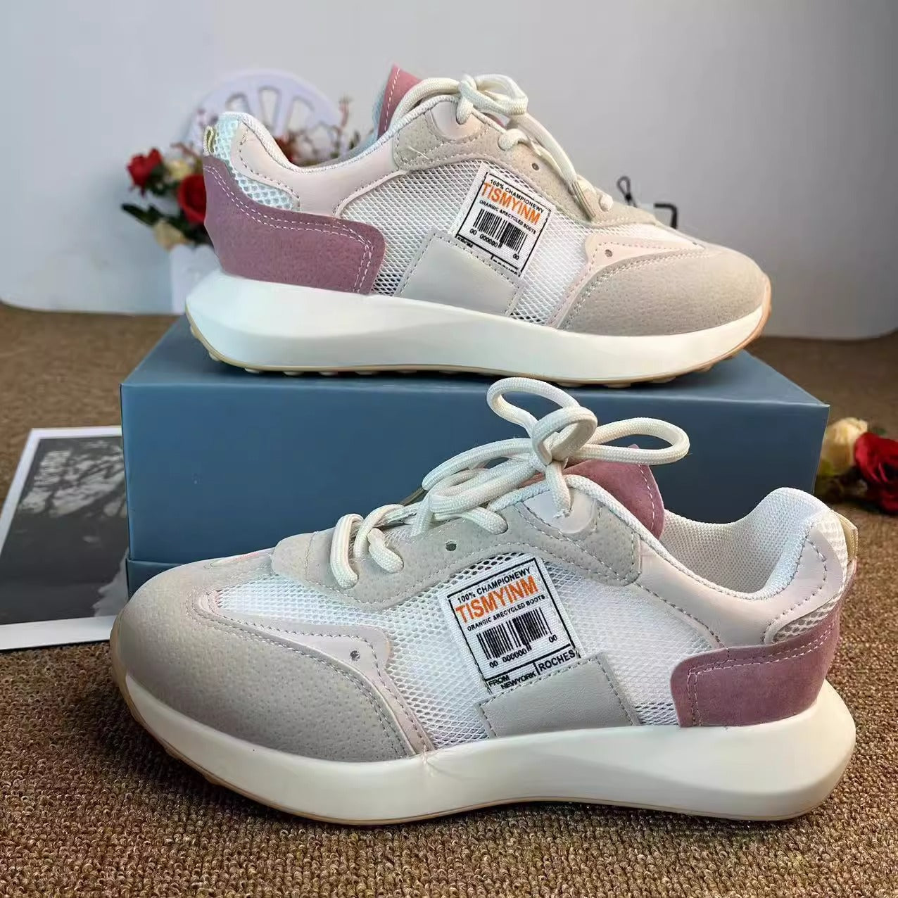 Women’s Lightweight Casual Sneakers