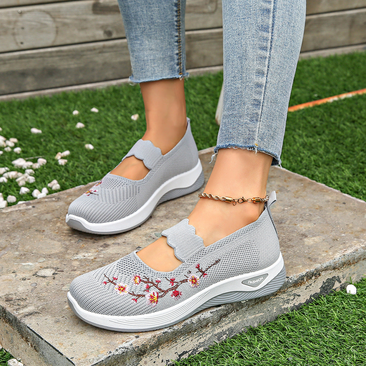 Women’s Embroidered Casual Sneakers