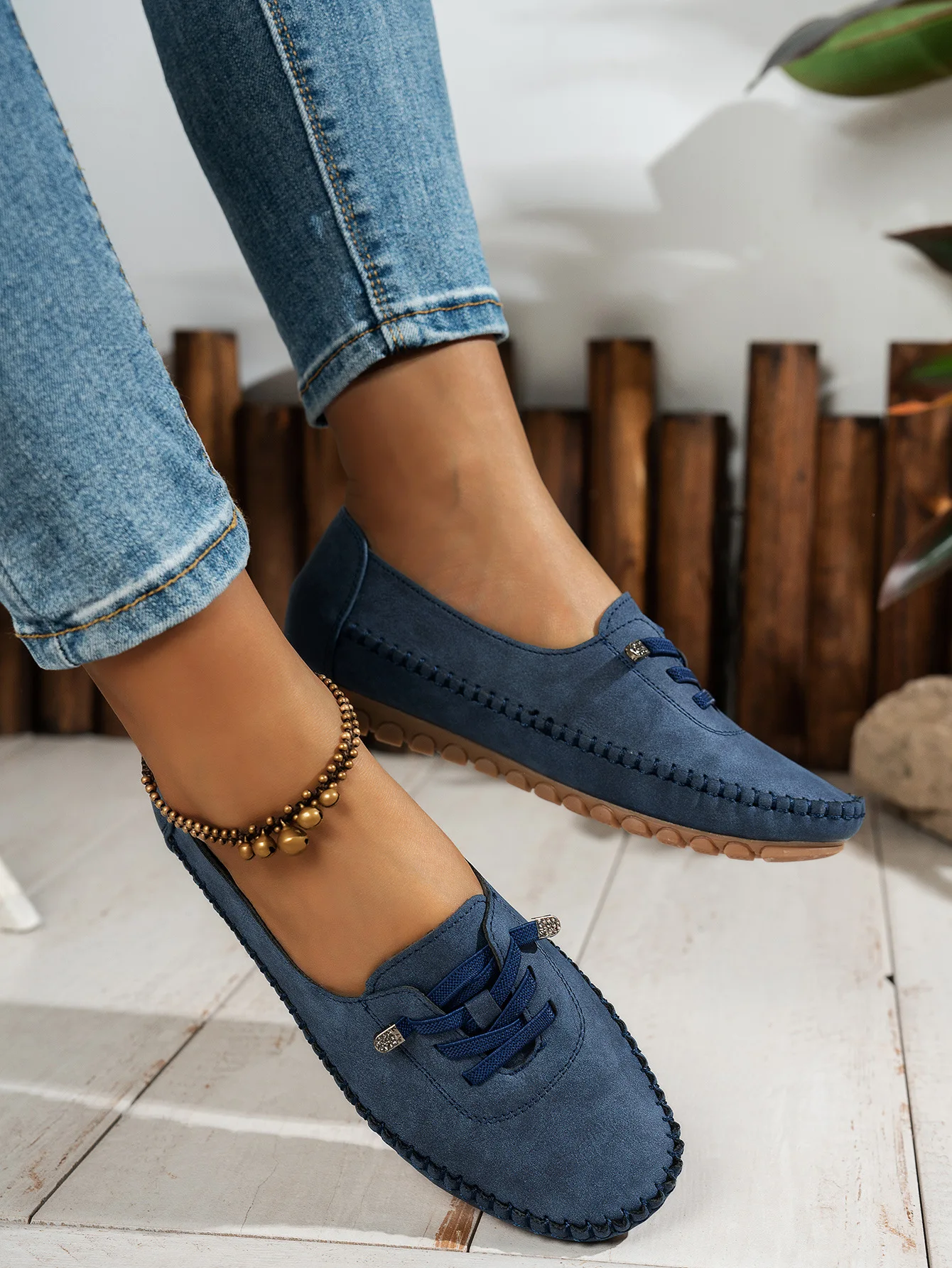 Women’s Comfort Lace-Up Loafers