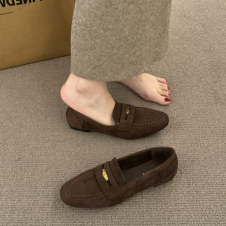 Classic Suede Loafers – Timeless Elegance