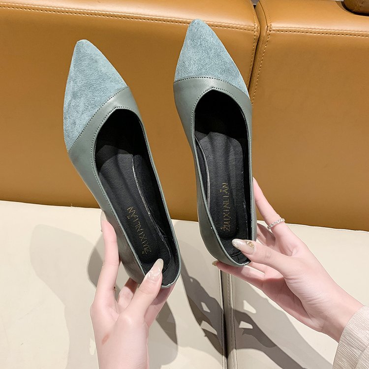 Elegant Pointed-Toe Flats – Chic Everyday Style