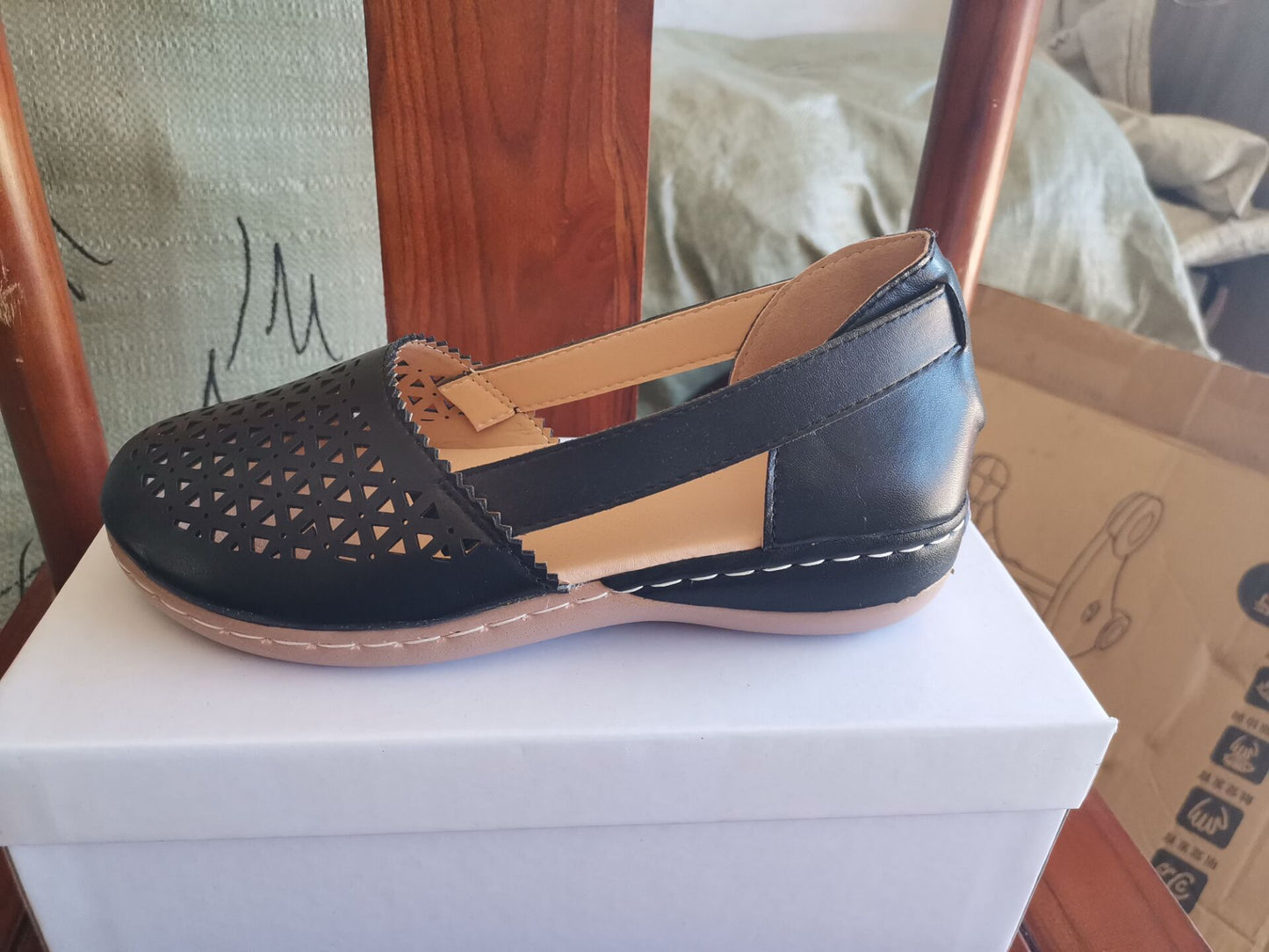 Women’s Breathable Cut-Out Wedge Sandals