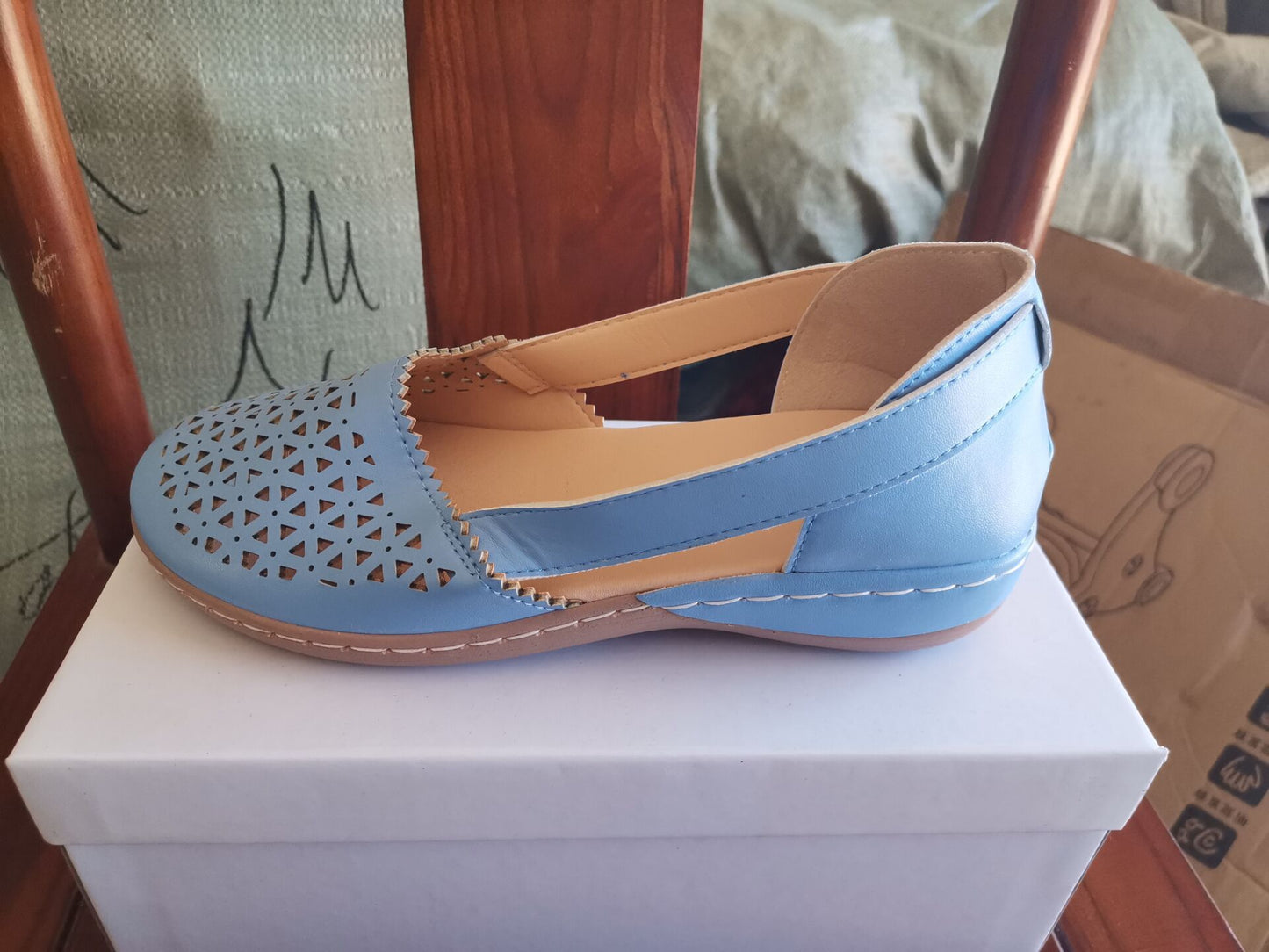 Women’s Breathable Cut-Out Wedge Sandals