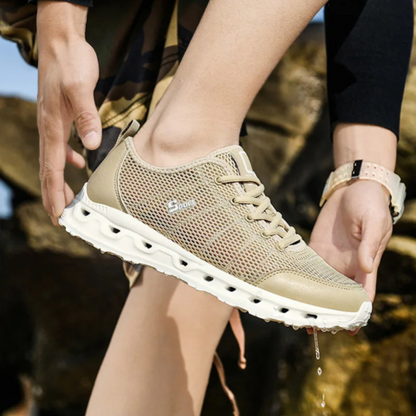 Ultra-Lightweight and Breathable Men's Sports Shoes