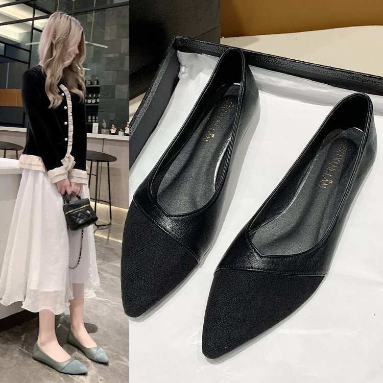 Elegant Pointed-Toe Flats – Chic Everyday Style