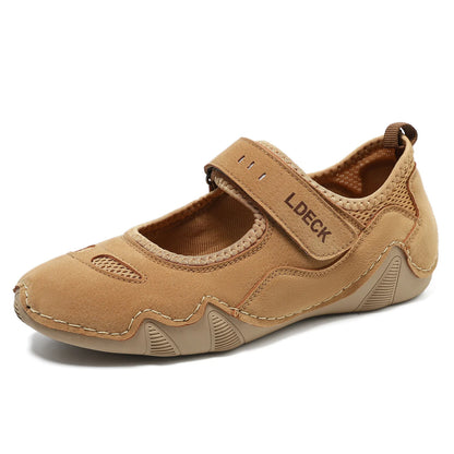 Practical and functional walking shoes for Women