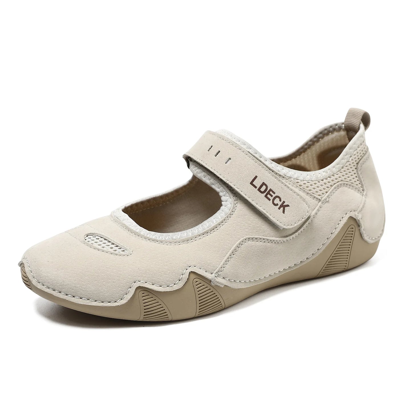 Practical and functional walking shoes for Women