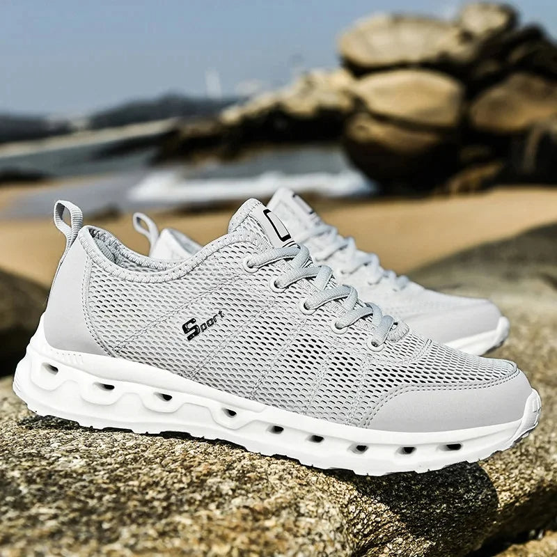 Ultra-Lightweight and Breathable Men's Sports Shoes